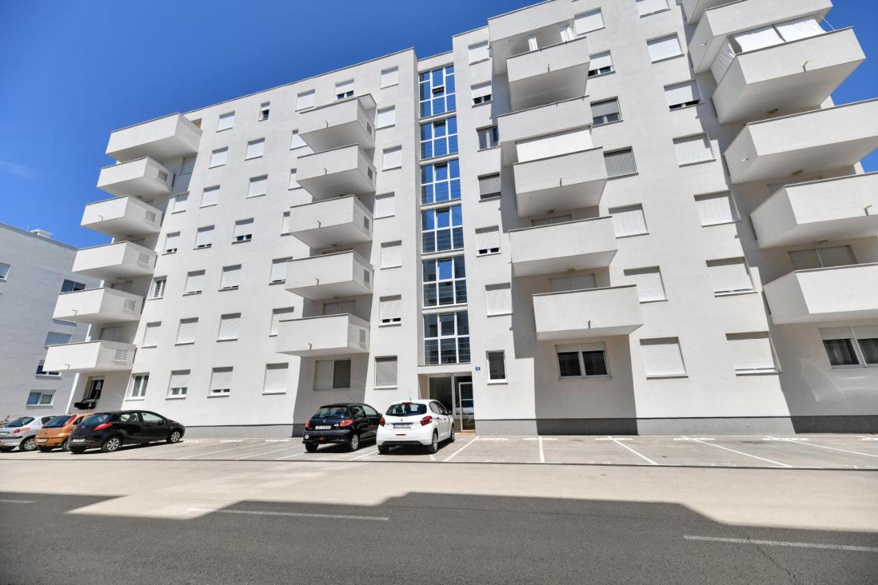 Modern Apartment For 2025' Vacation In Ζαντάρ Εξωτερικό φωτογραφία